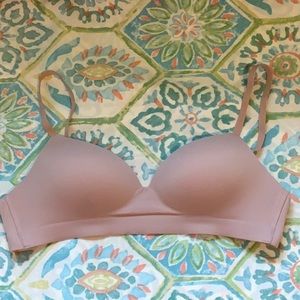 SOMA Enbliss Wireless Bra size 36C in excellent condition. BLUSH color.